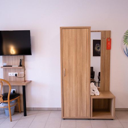 Gap Hotel Langwedel  Bilik gambar